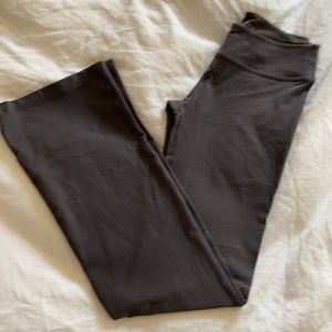 Beyond Yoga charcoal gray yoga pants